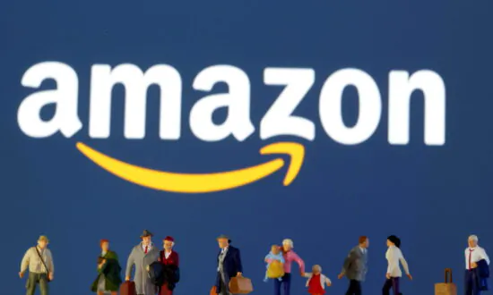 Workers at a New York State Amazon Warehouse Seek to Unionize