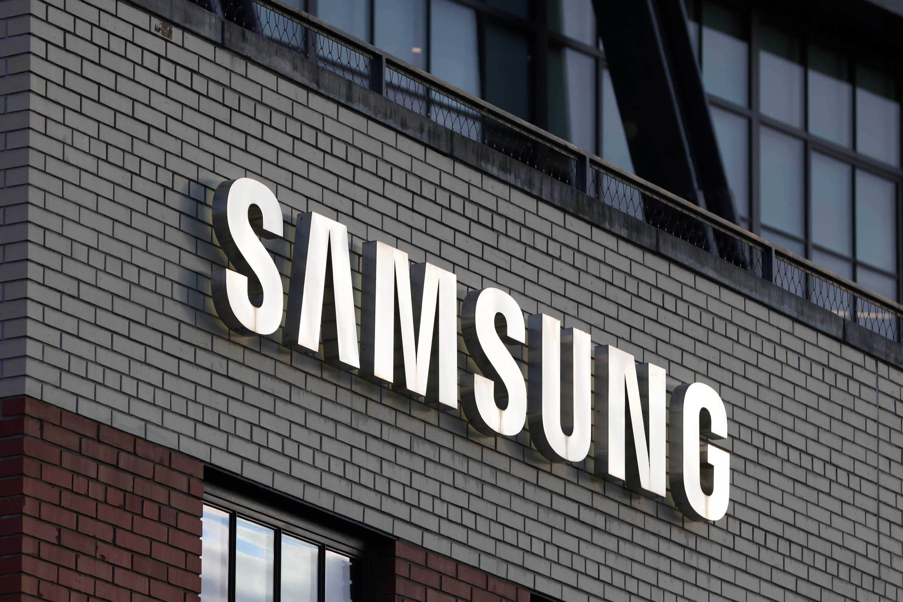 Samsung Electronics Breaks Ground on New Chip R&D Center, Plans $15 Billion Investment by 2028 - Vimarsana News