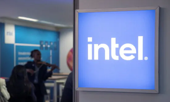 Intel to Work With Arm on Chip Manufacturing Compatibility