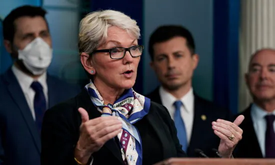 Energy Secretary Opposes GOP Push to Add Conditions for Withdrawing More Oil From National Reserves