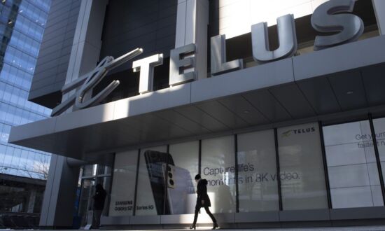 Telus Wants to Charge Customers a Fee for Credit Card Payments