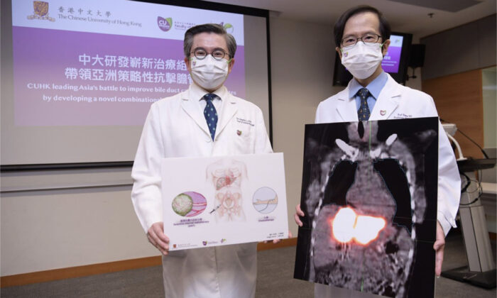 A multi-center clinical study led by the Faculty of Medicine at CUHK found that selective internal radiation therapy (SIRT) combined with standard chemotherapy can effectively treat intrahepatic cholangiocarcinoma that is not suitable for surgical resection. (L) Prof. Chan Lam, Ip's Family Trust,  Department of Oncology, Faculty of Medicine, CUHK. (R) Prof. Yu Jun-ho, Professor of the Department of Imaging and Interventional Radiology, Faculty of Medicine, CUHK. (CUHK Communications and Public Relations Office)