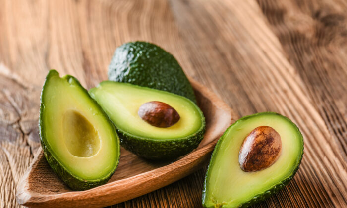 Study Finds Avocado Leaves Has Potential Restorative Effects on Major Organs