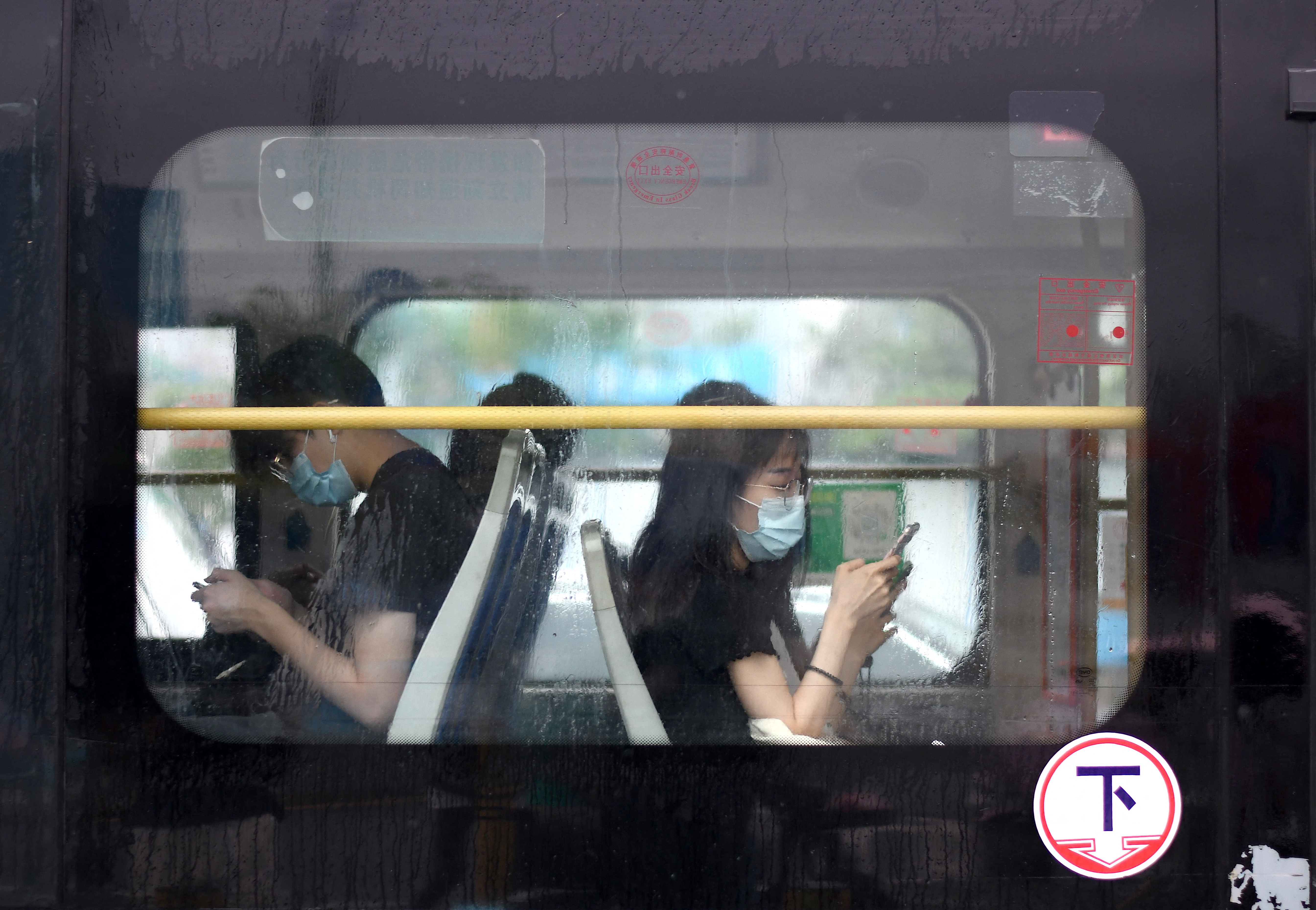 Unable to Pay Drivers, Bus Company in China's Dancheng Halts Service - Vimarsana News