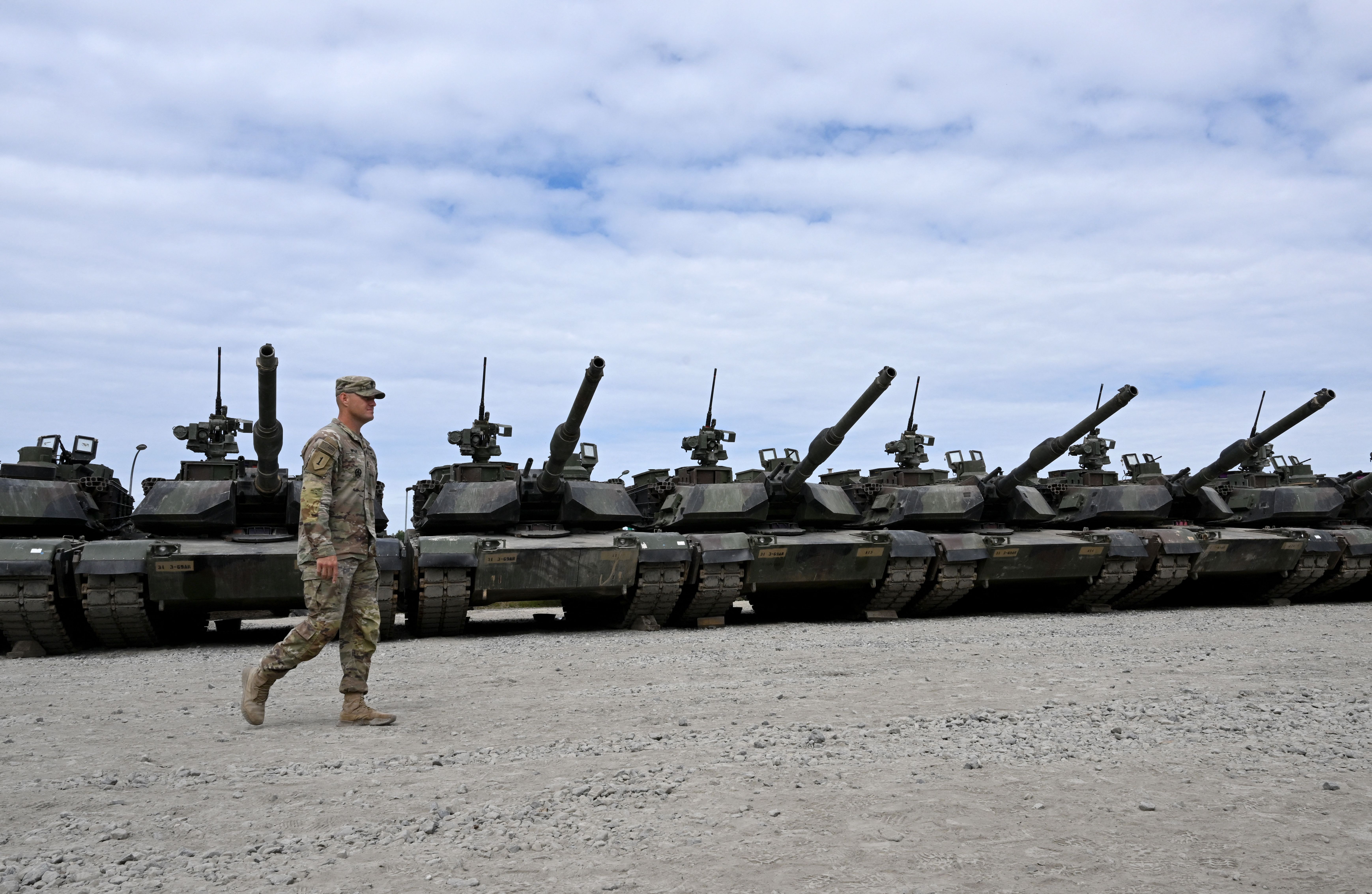 'Woke' Military Policies to Blame for Recruitment Crisis, Servicemembers Say - Vimarsana News