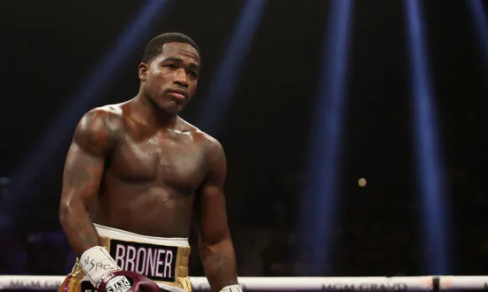 4-Time Boxing Champ Broner Withdraws From Saturday Fight