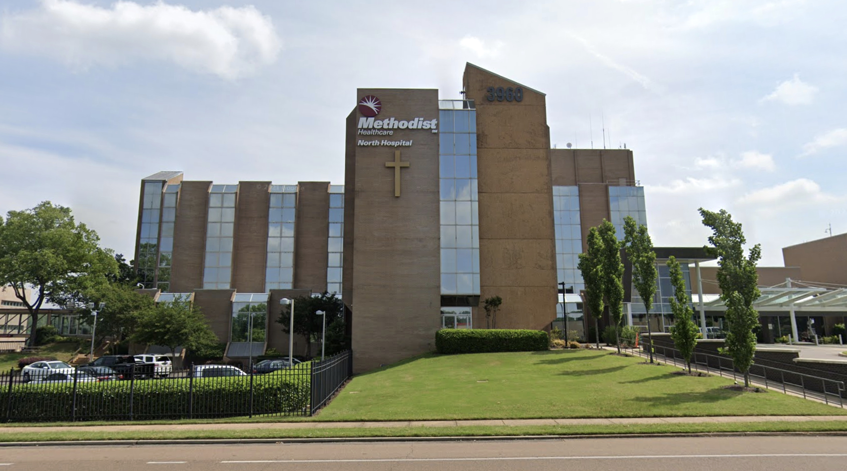 Memphis Hospital Locks Down After Nearby Shooting of 6 - Vimarsana News