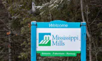 Ontario Councillor Suspended for Non-Compliance With Municipal Vaccine Mandate