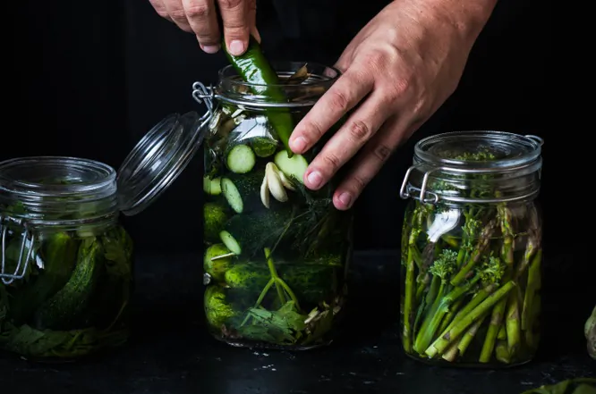 Quick-pickling is a short-term method that involves marinating the vegetables in a sugar-and-vinegar brine. (casanisa/Shutterstock)