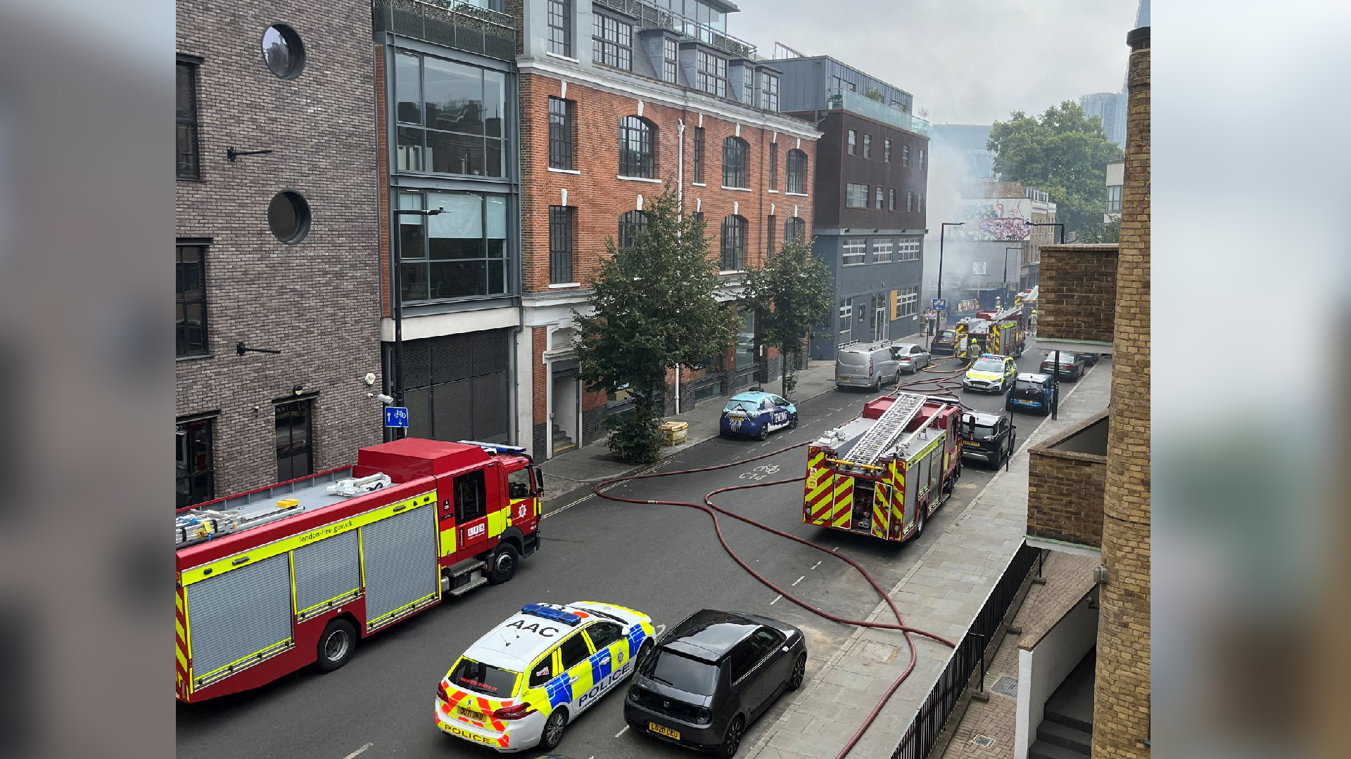 Large Fire in Central London Railway Arch Halts Trains - Vimarsana News