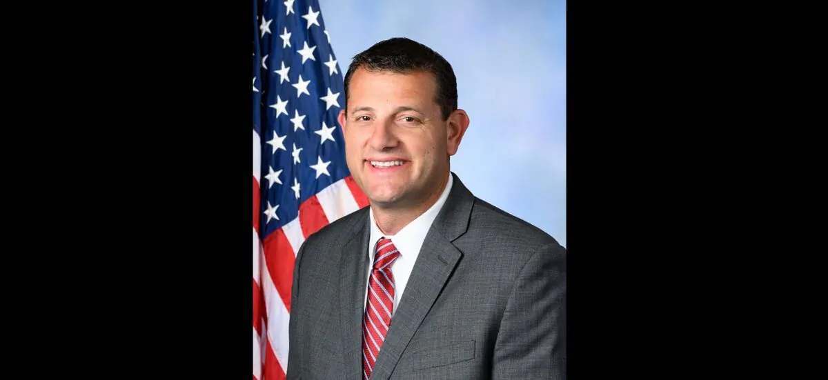 The official portrait of Rep. David Valadao (R-Calif.). (US House of Representatives)
