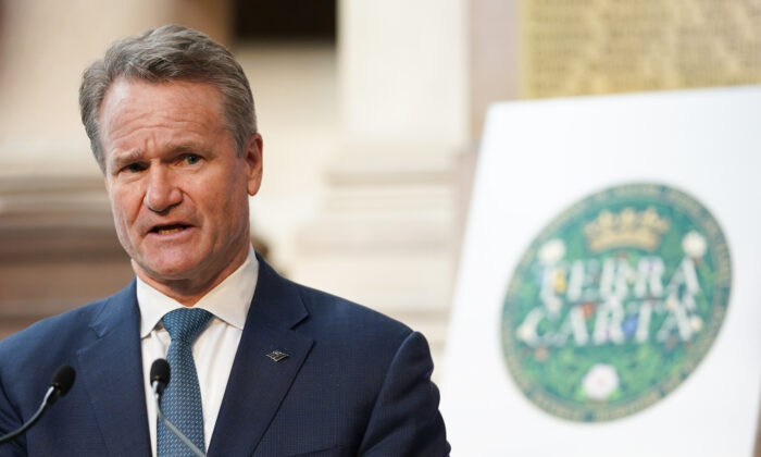 Brian Moynihan, CEO of Bank of America, addresses the CEOs of global companies awarded the Terra Carta Seal. in Glasgow, Scotland on Nov. 3, 2021. (Ian Forsyth/Getty Images)