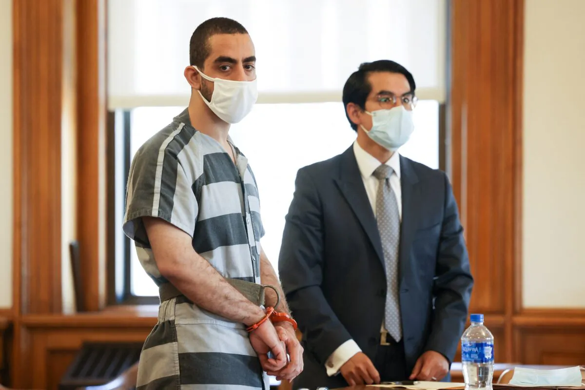 Hadi Matar appears in court on charges of attempted murder and assault on author Salman Rushdie in Mayville, N.Y., on Aug. 18, 2022. (Lindsay DeDario/Reuters)