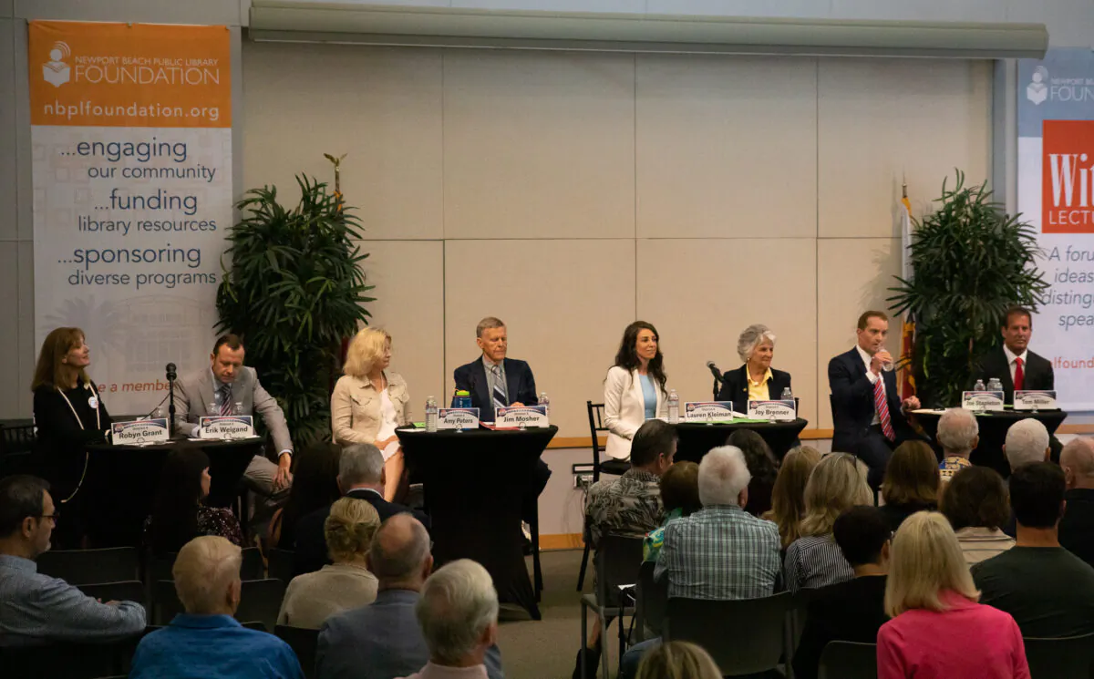 City Council candidates speak at the Public Library in Newport Beach, Calif., on Aug. 18, 2022. (John Fredricks/The Epoch Times)