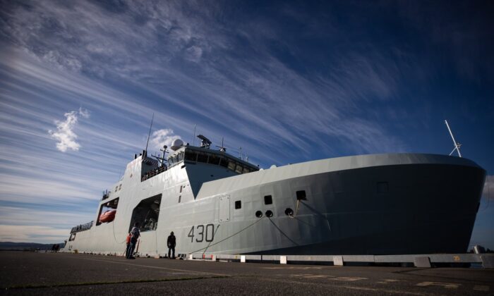 COVID-19 Outbreak Aboard Navy Warship Forces Cancellation of Great Lakes Tour