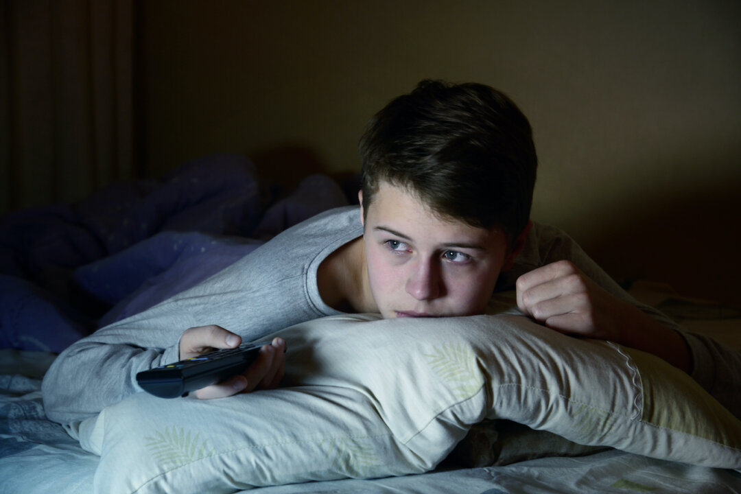 Exposure to light leads to advances or delays in your circadian rhythm, known as phase shifts. (Shutterstock)