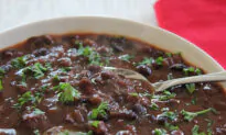 Smoky Oregano Black Beans