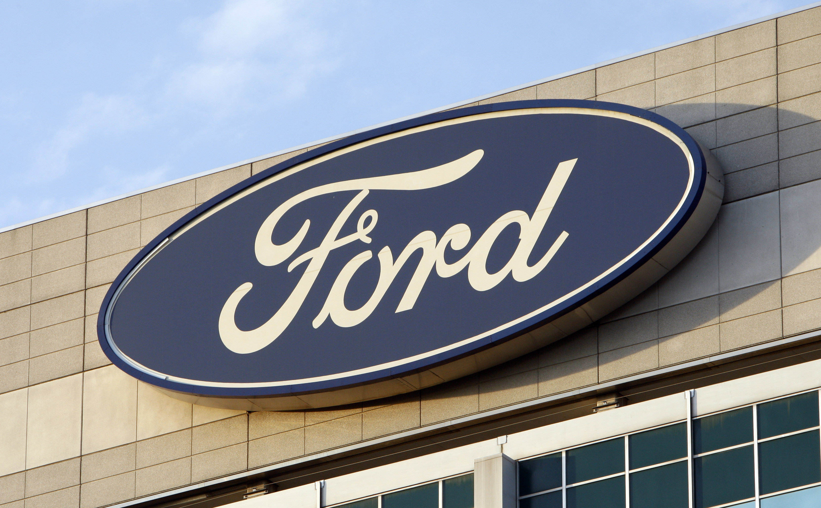 Georgia Jury Awards $1.7 Billion in Ford Truck Crash Case - Vimarsana News