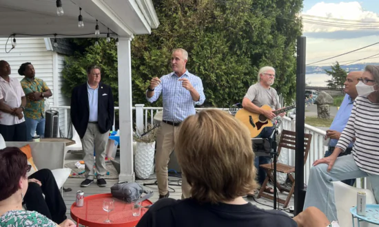 Upstart Progressive Tests ‘Establishment’ Democrat in Hudson Valley Congressional Primary