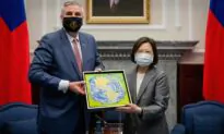 Indiana Governor Meets Taiwanese President Following High-Profile US Visits