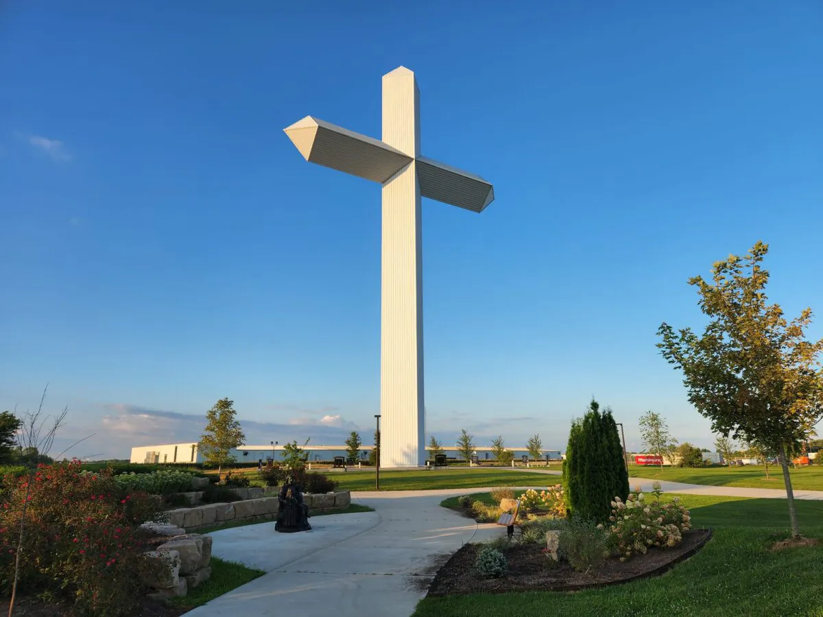 The Cross at the Crossroads is located near the National Road in Effingham, Illinois. (Photo by Jeff Louderback/Epoch Times)