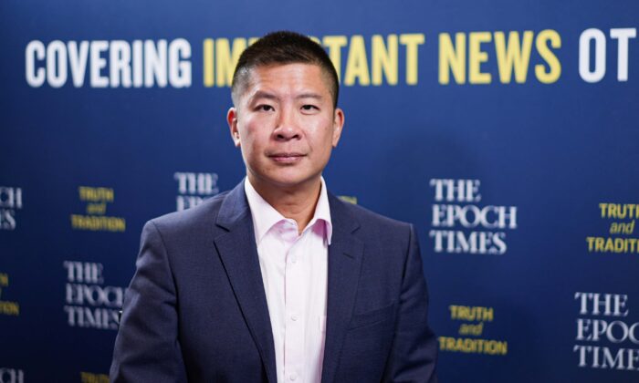 Simon Lee, a former columnist at Apple Daily, at the FreedomFest conference in Las Vegas on July 15, 2022. (The Epoch Times)