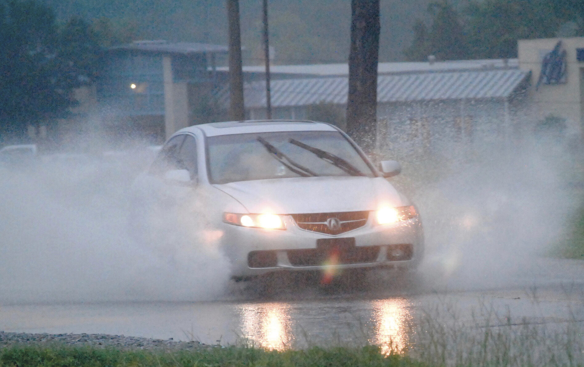 Heavy Rain Causing Flooding, Evacuations in Mississippi - Vimarsana News