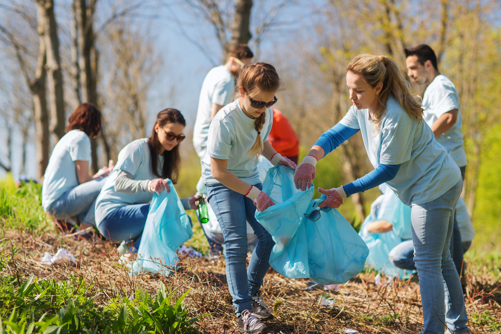 Volunteering is a great way to meet like-minded people and make a positive difference in the world. (Ground Picture/Shutterstock)