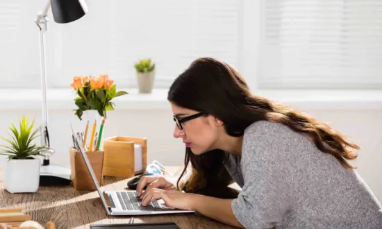 Top 3 Worst Sitting Postures for Your Spine