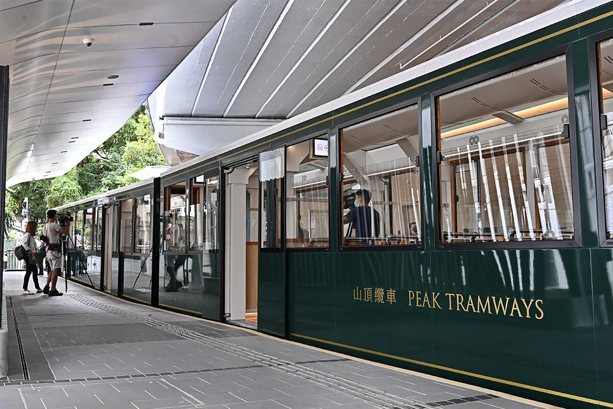 The new generation tram carries a modern classic design concept with its body in the iconic green colour to pay homage to the earlier third and fourth generation trams. Aug. 26, 2022. (Sung Pi-Lung/The Epoch Times)