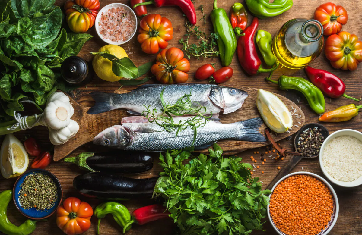 A Japanese study found that people who eat more salt and fewer vegetables, fruits, and fish have a higher risk of dying from cardiovascular disease. (Shutterstock)