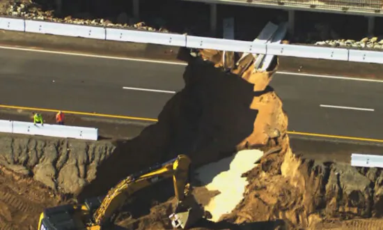 Desert Flooding Damages Los Angeles to Phoenix Highway