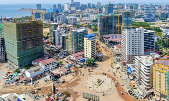 到 2020 年 4 月，柬埔寨部的数据显示，它已向西哈努克城约 170 家赌场颁发了牌照，其中大部分为中国大陆公司所有。  （截图来自金边邮报）