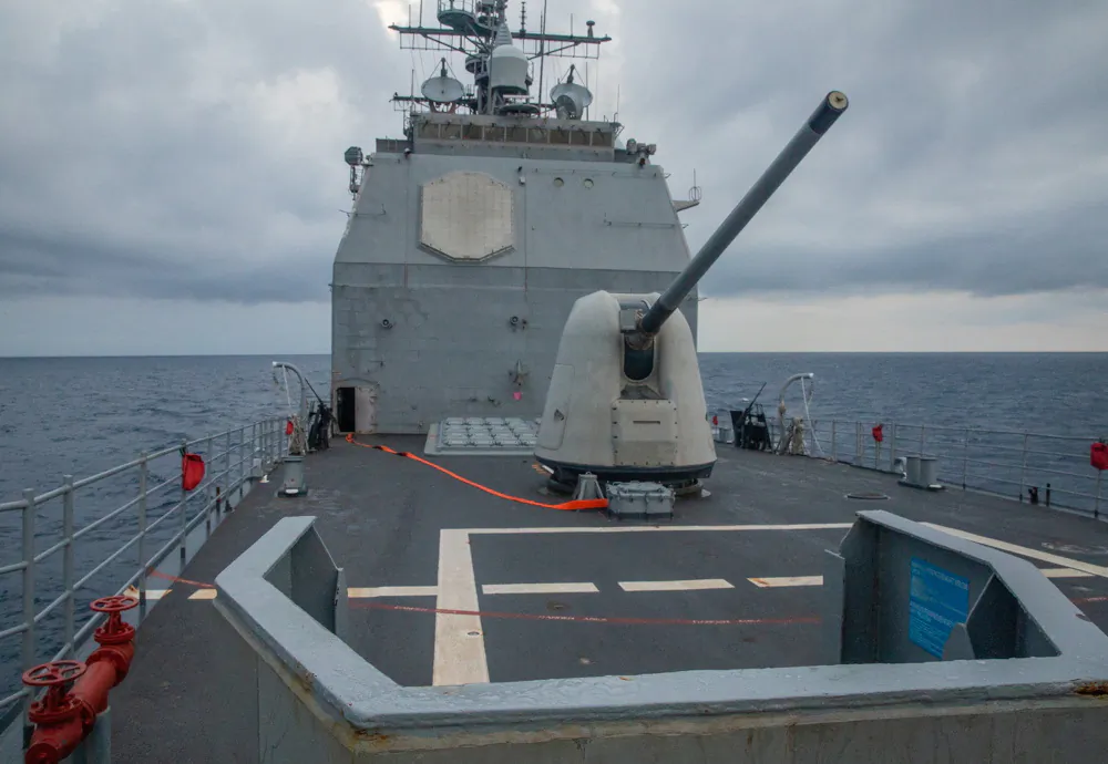 Ticonderoga-class guided-missile cruiser USS Antietam (CG 54) deployed to the U.S. 7th Fleet area of operations, conducts underway operations in the Taiwan Strait on Aug. 28, 2022. (U.S. Navy/Handout via Reuters)