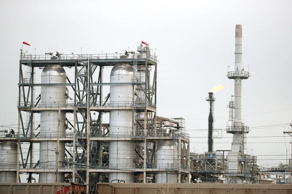 The BP refinery in Whiting, Ind., on Jan. 8, 2019. (Scott Olson/Getty Images)