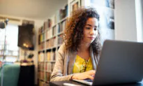 Packin’ a Laptop? 5 Tips to Minimize Your Risk of Self-Sabotage in the Classroom