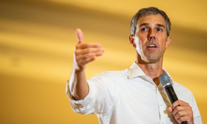 Texas Democrat gubernatorial candidate Beto O'Rourke speaks to supporters during a campaign rally in Humble, Texas, on Aug. 24, 2022. (Brandon Bell/Getty Images)