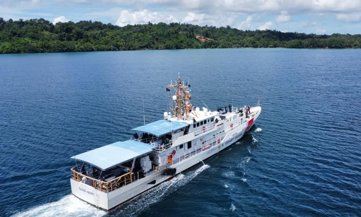 The U.S. Coast Guard cutter the Oliver Henry arrives in Manus, Papua New Guinea, on Aug. 14, 2022. (SW3 Victor Villanueva, NMCB-FOUR/U.S. Coast Guard)