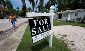 Mortgage Demand Drops to Lowest Level in 26 Years as Housing Market Slump Continues