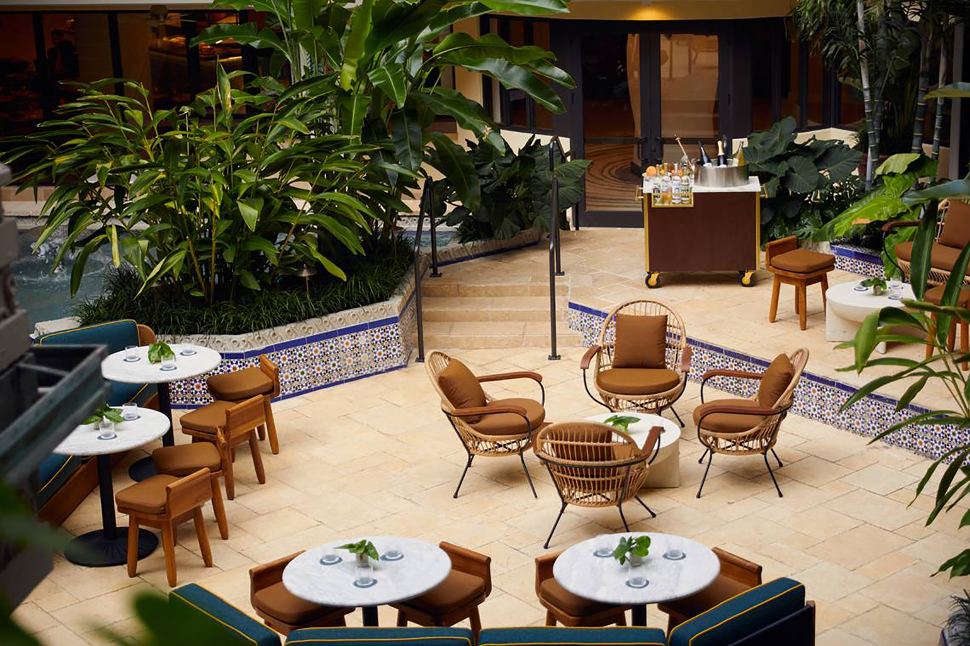 the courtyard of Mayfair House