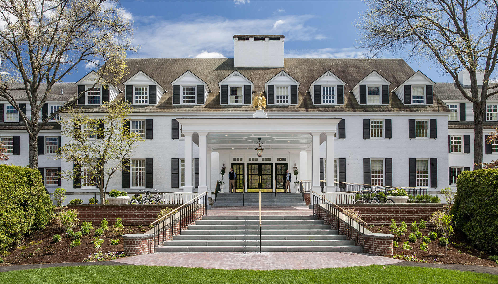 The Traditional Charms and Modern Comforts of Vermont's Woodstock Inn - Vimarsana News