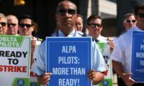 Pilots Picketing at 13 Major Airports Before Busy Labor Day Weekend; Biden’s Speech in Philadelphia | NTD Good Morning