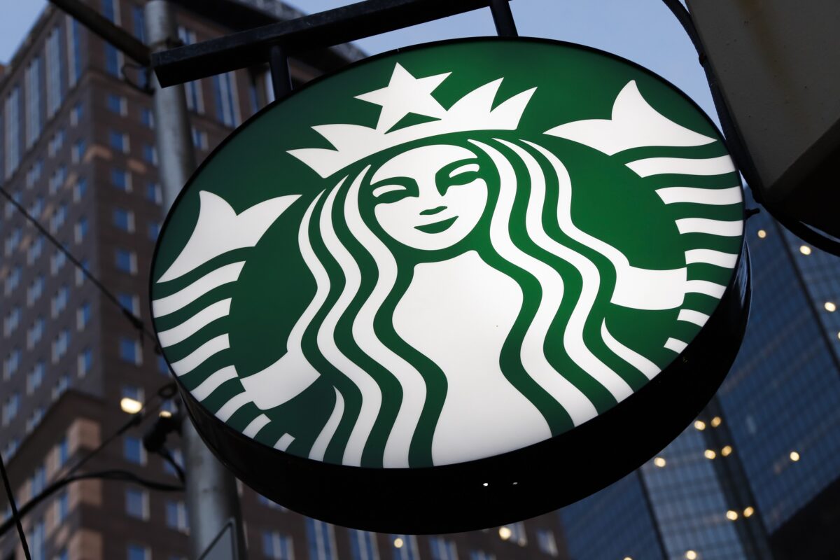 NextImg:Starbucks Sacks Employee Who Accused Customer of Being Transphobic