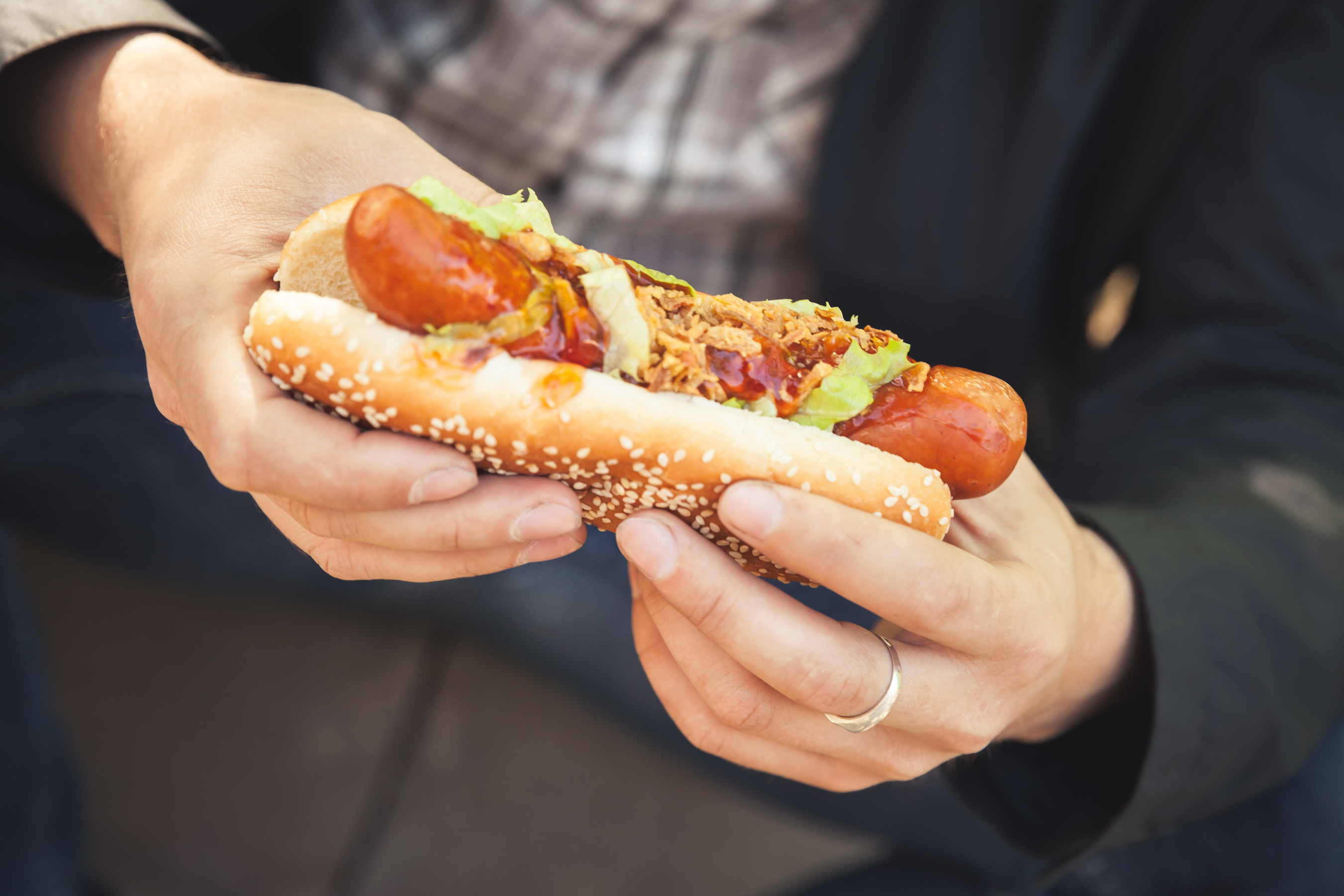 Ultra-Processed Food Linked to Men's Colorectal Cancer Risk - Vimarsana News
