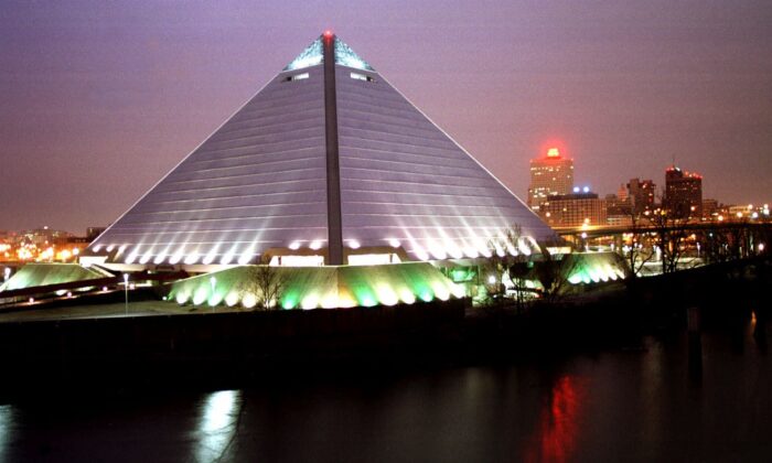The Memphis, Tenn., skyline is dominated by the Memphis Pyramid, an arena that sits on the Mississippi River, in February 1999. (Mark Humphrey/AP Photo)