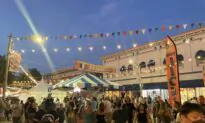 Orange International Street Fair Kicks Off With Large Crowds