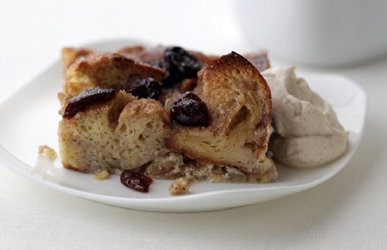 Bread Pudding With Bananas and Cherries - Vimarsana News