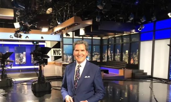 News Veteran Ernie Anastos to Host ′Positively America′