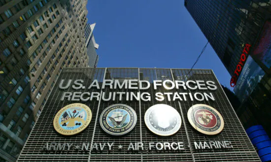 Army to Overhaul Recruiting After Missing 2023 Goal by 10,000 New Soldiers