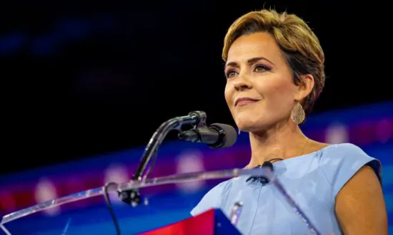 GOP Candidates Surge in Governors’ Races While Raising Less Money Than Democrats